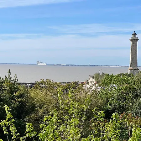 빌라 Maison Tousvents